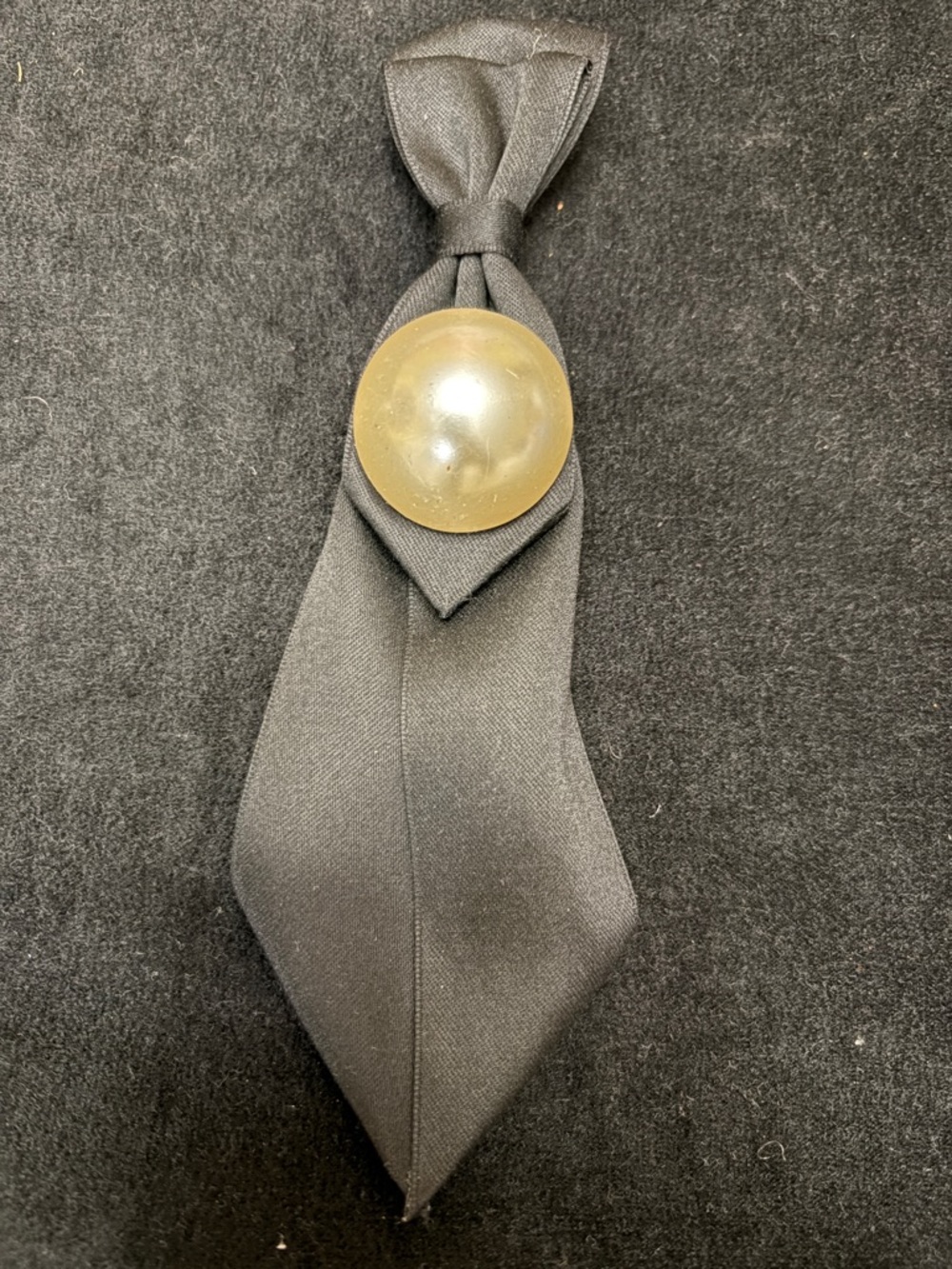 Black mini Tie Pin with oversized pearl accent